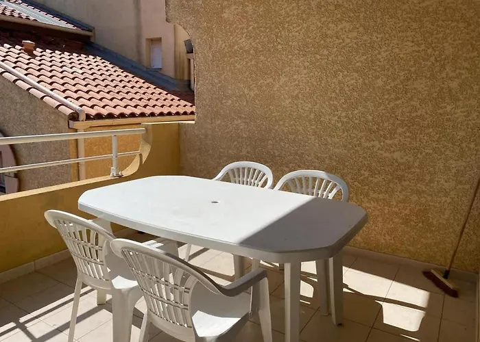 Apartment Alizea - 50m From The For 6 Valras-Plage